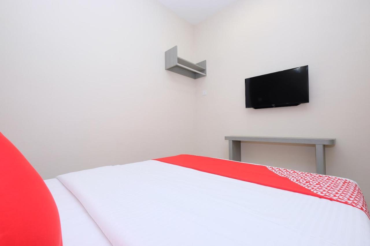 Super Oyo 43935 Mancalin Hotel Kuantan Kültér fotó