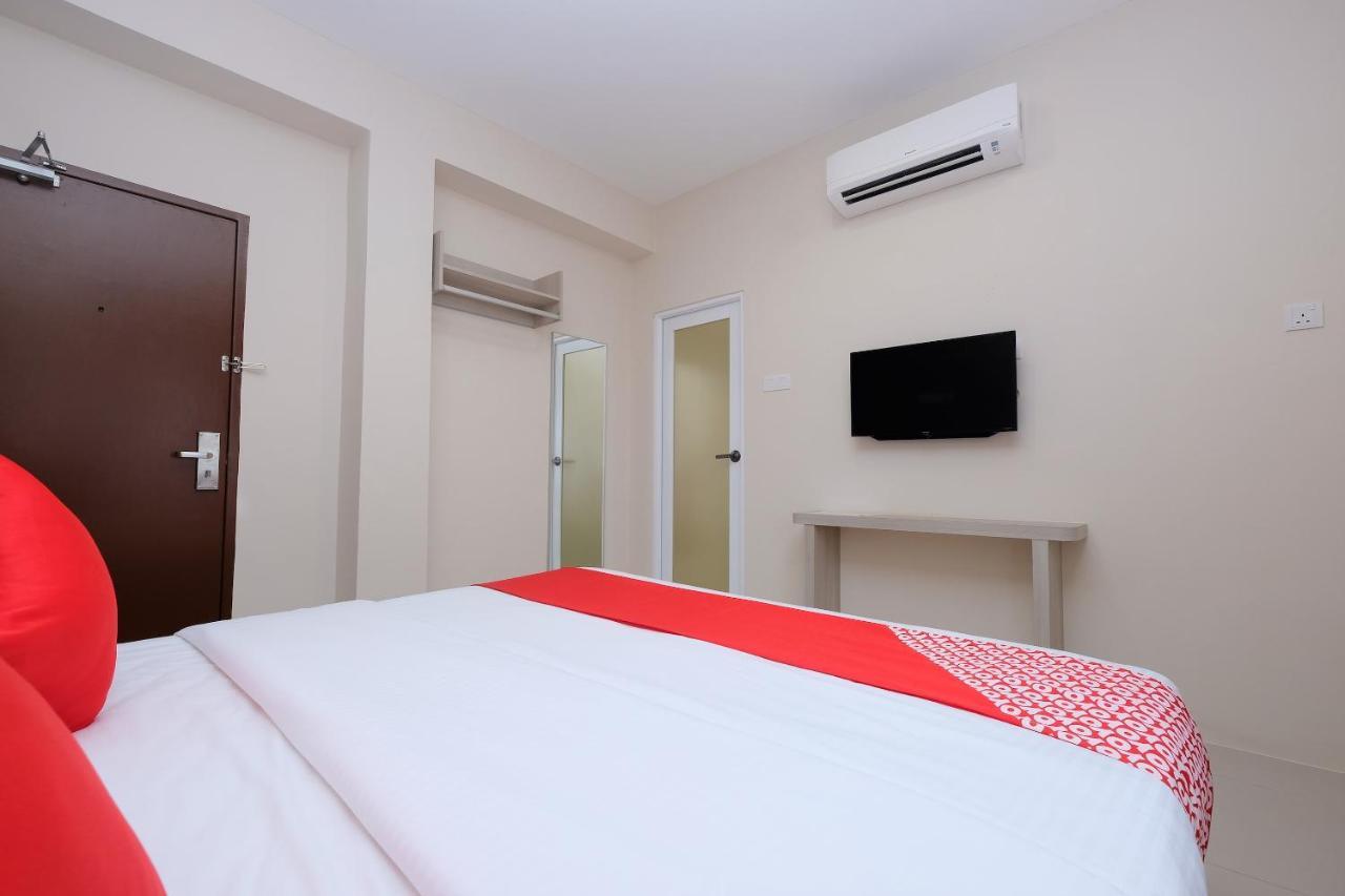 Super Oyo 43935 Mancalin Hotel Kuantan Kültér fotó